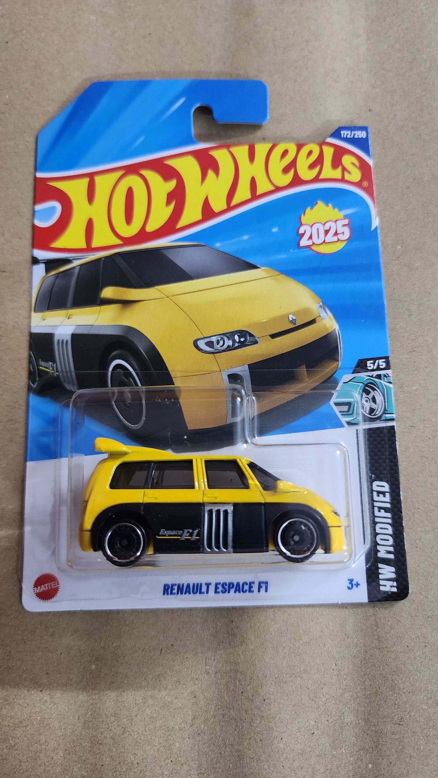 Hot Wheels Renault Espace F1 - Zoomsters India