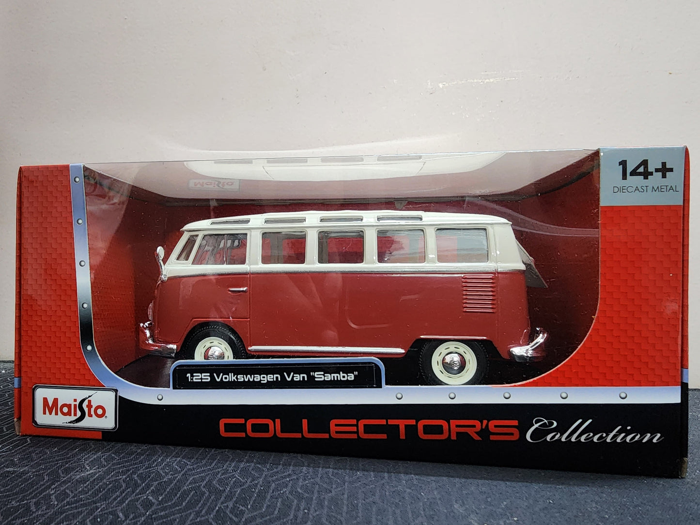 Bburago : Volkswagen Van Samba - 1:25