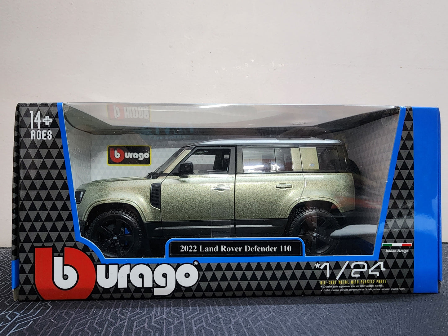Bburago : Land Rover Defender - 1:24