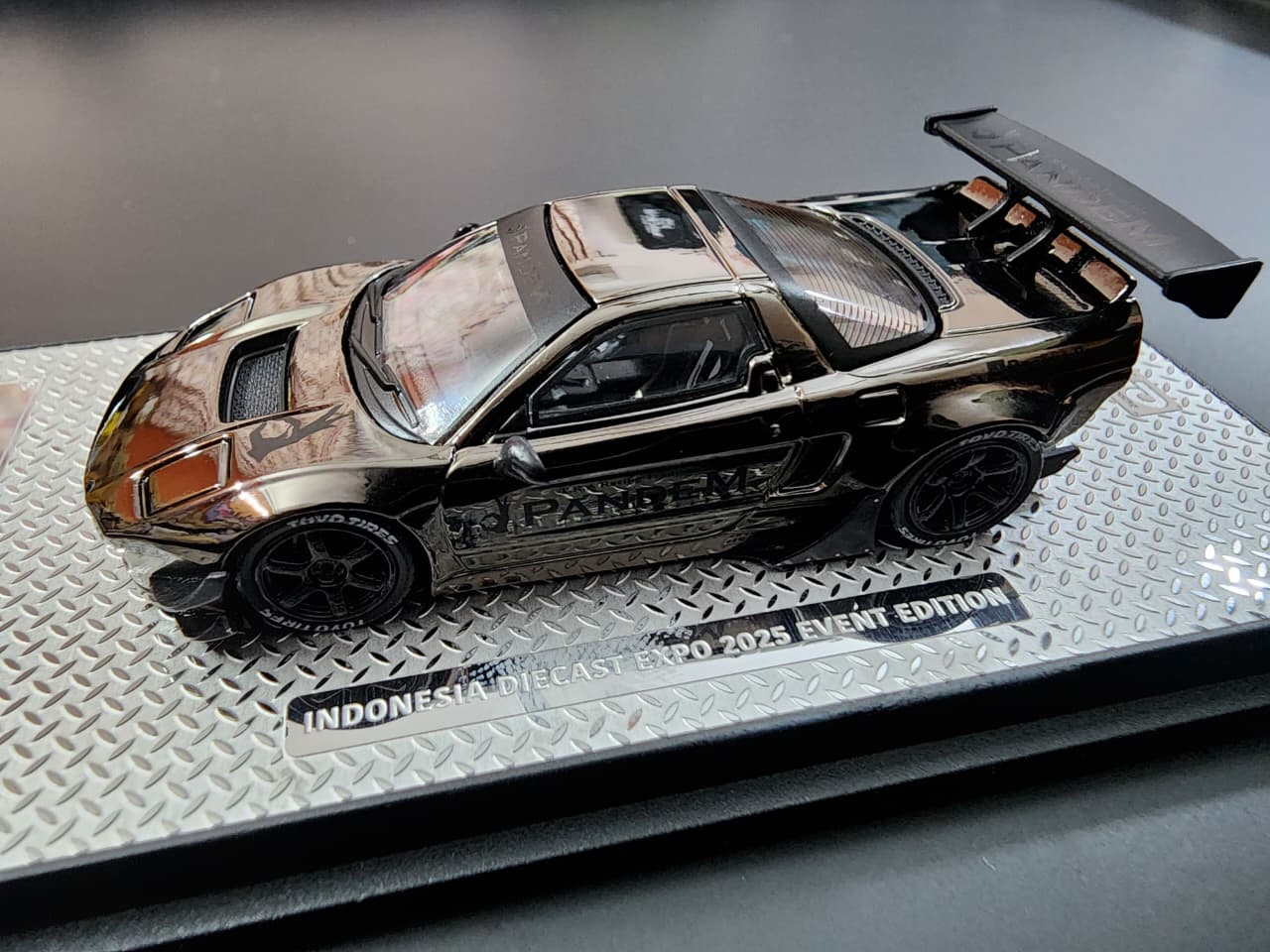 INNO64 Honda NSX (NA1) “Pandem Rocket Bunny” | Chrome Black Chase | 2025 Indonesia Diecast Expo (IDE-XII)