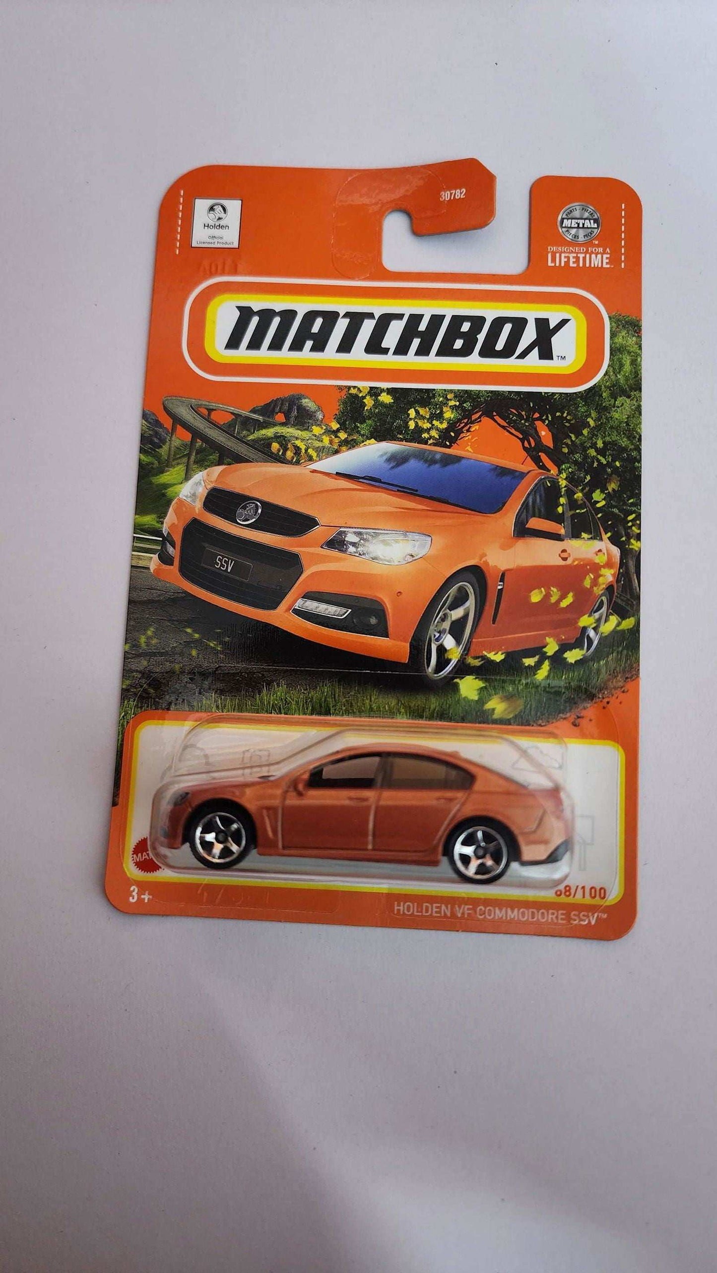 Matchbox Holden VF Commodore SSV - Zoomsters India