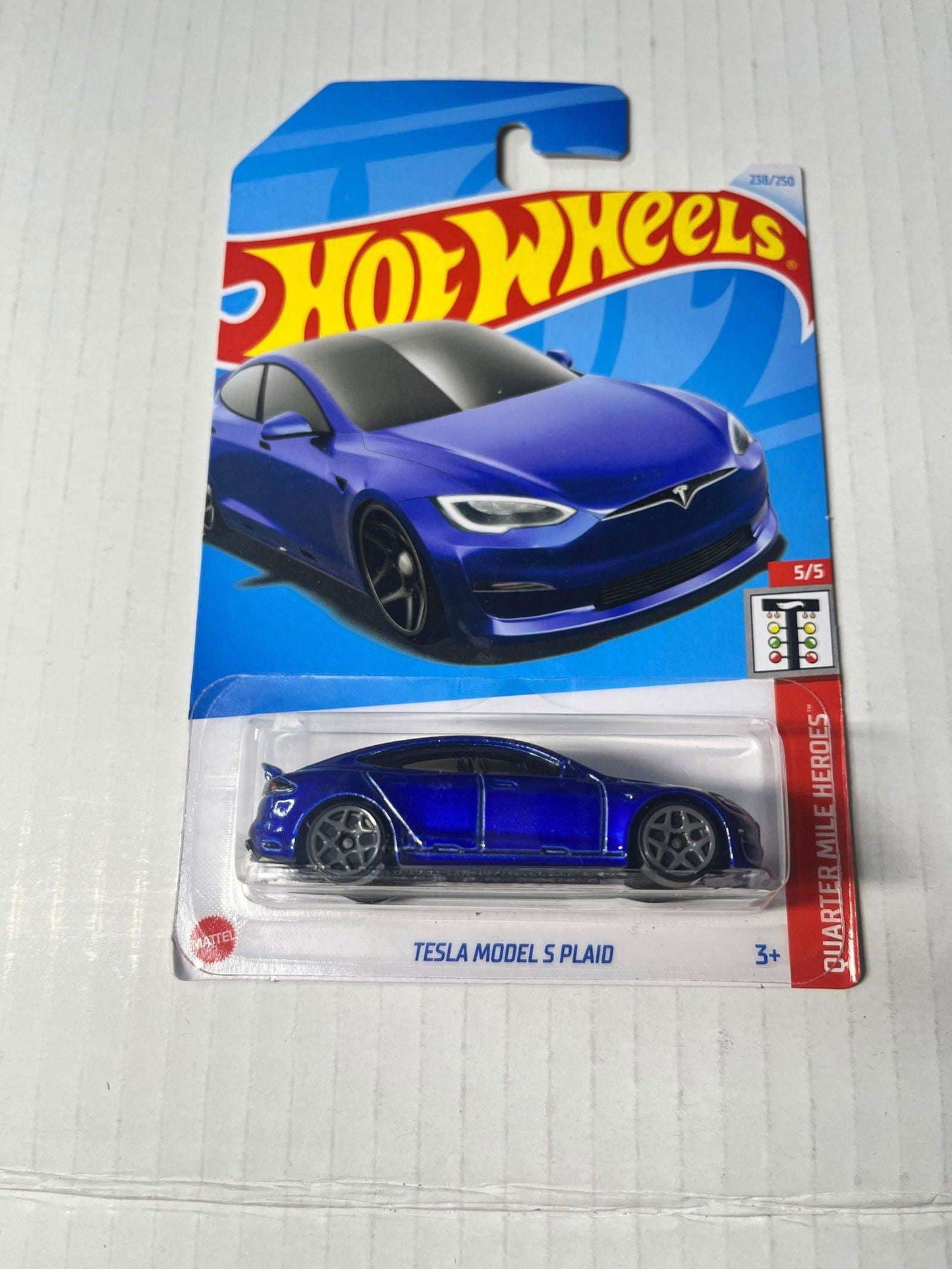 TESLA MODEL S PLAID - Zoomsters India