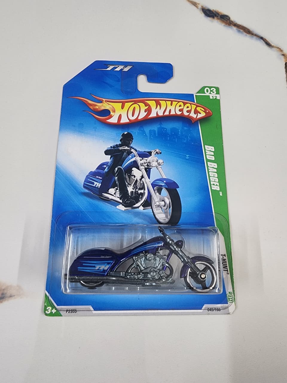 Hot Wheels Treasure Hunts 09 : Bad Bagger (With Free Card Protector)
