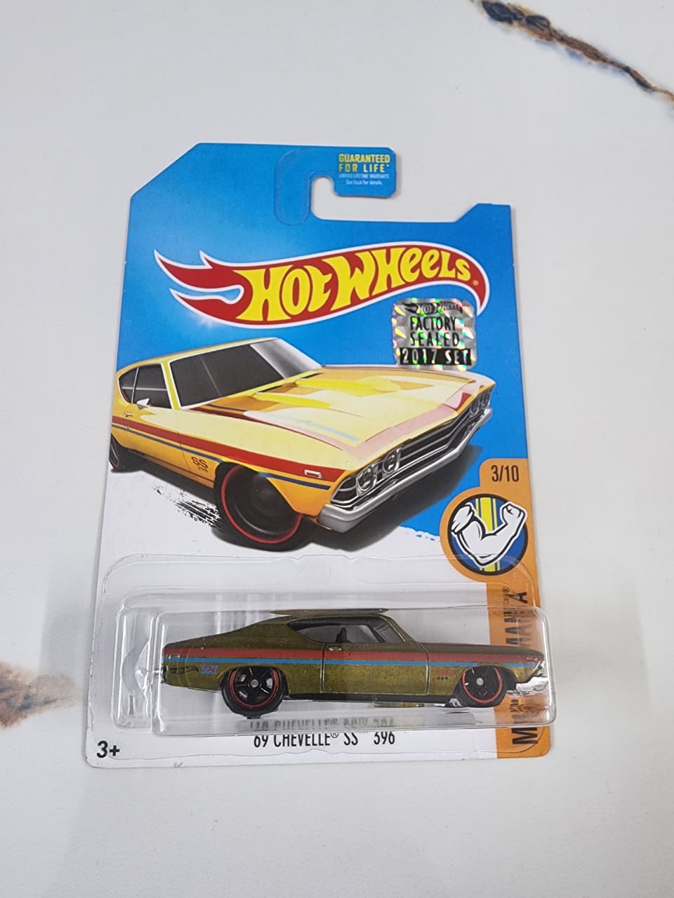 Hot Wheels Super Treasure Hunt : 69 Chevelle SS 396 (With Free Card Protector)