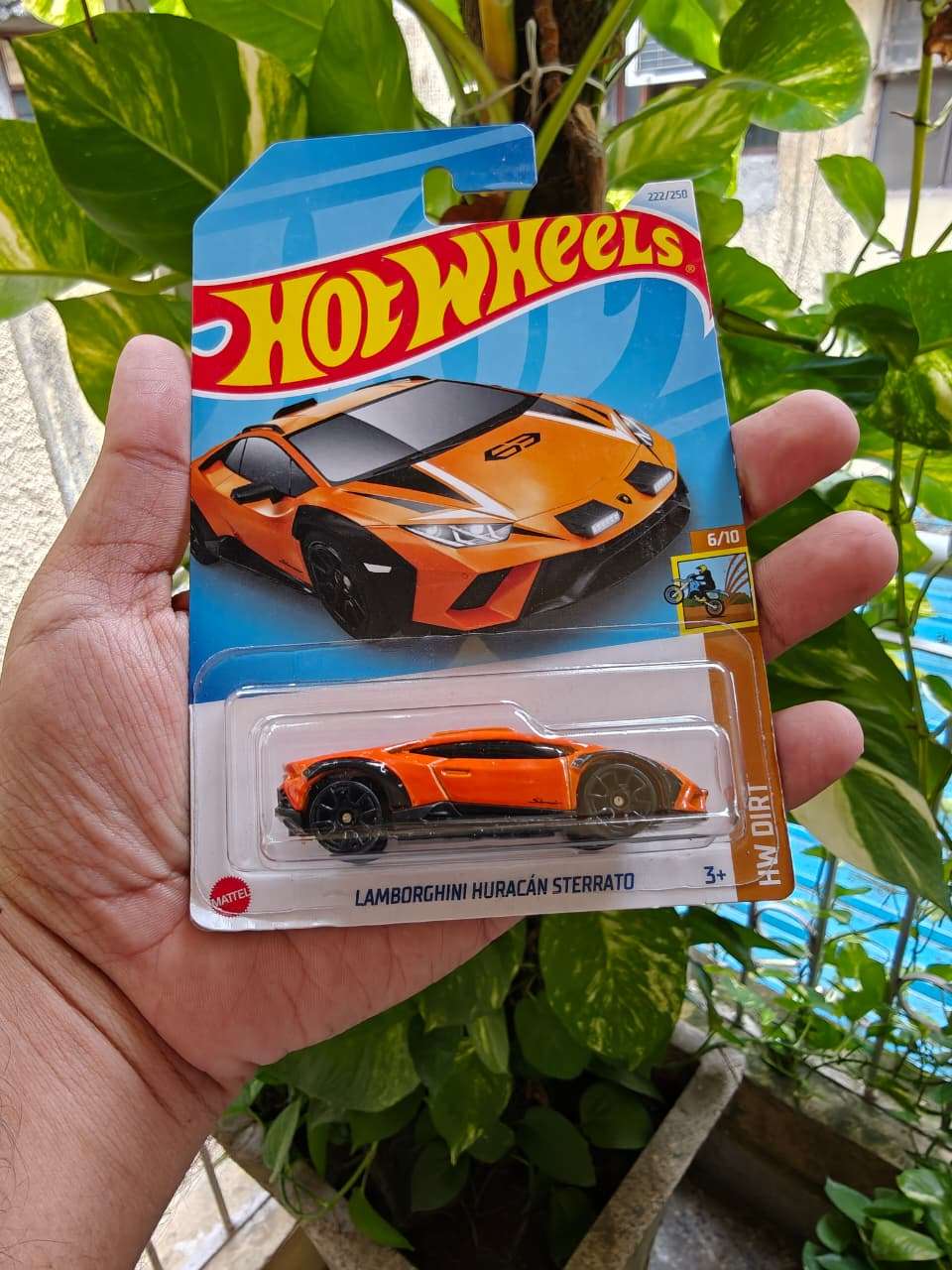 Hot Wheels : Lamborghini Huracan Sterato ( Imported )