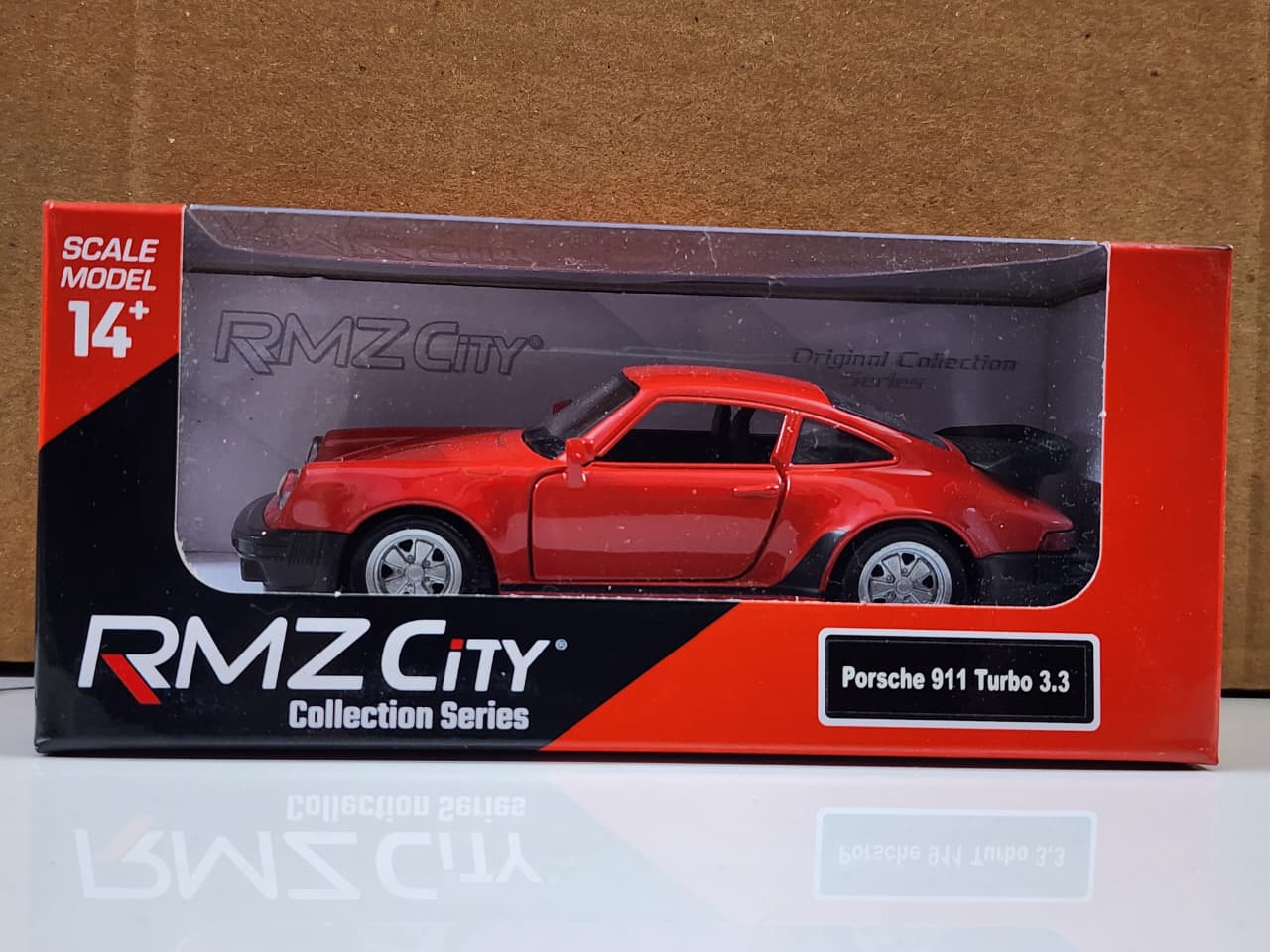 RMZ City: Porsche 911 Turbo 3.3 – Zoomsters India
