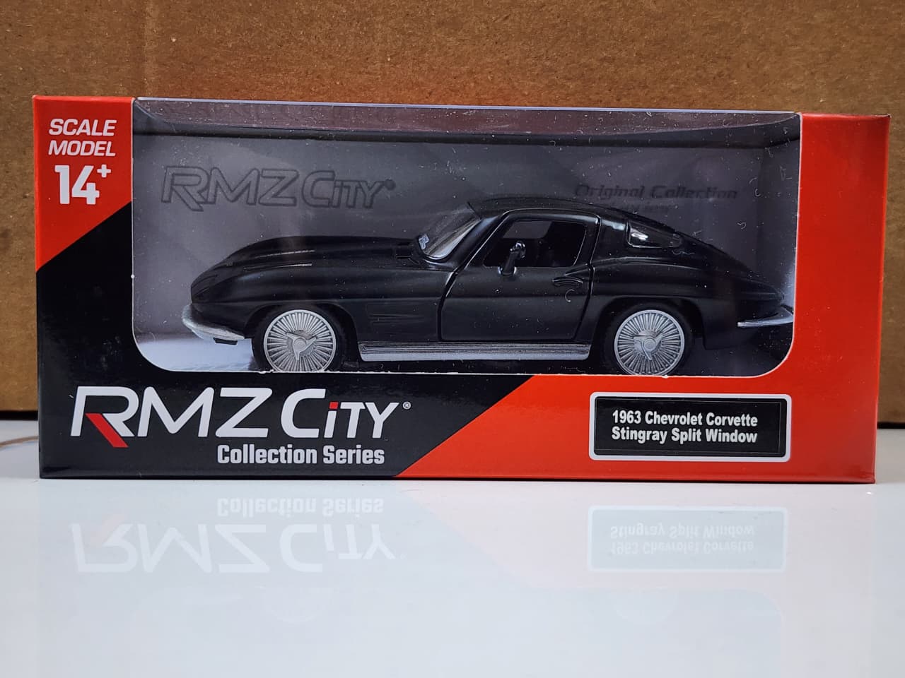 RMZ City: 1963 Chevrolet Corvette Stingray Split Window