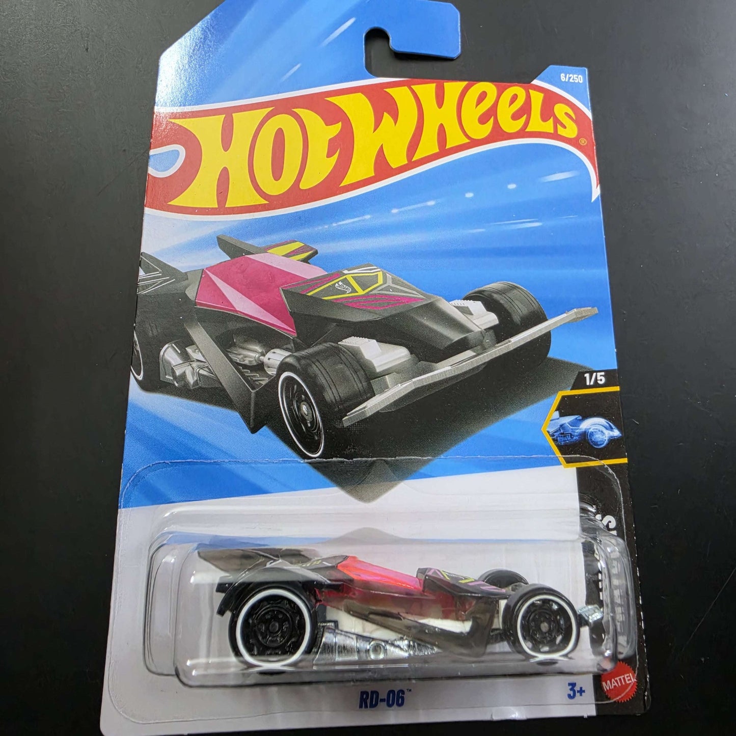 Hot Wheels Mainline G Case 2026: RD-06 – HW Sky Show Edition