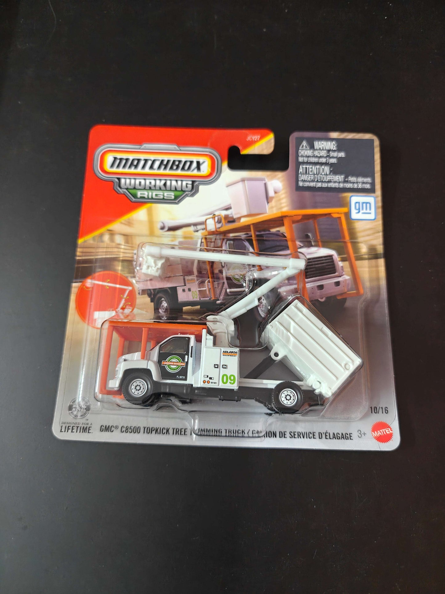 Matchbox Working Rigs 2026 : GMC C8500 Topkick Tree Trimming Truck / Camion De Service D'Elagage