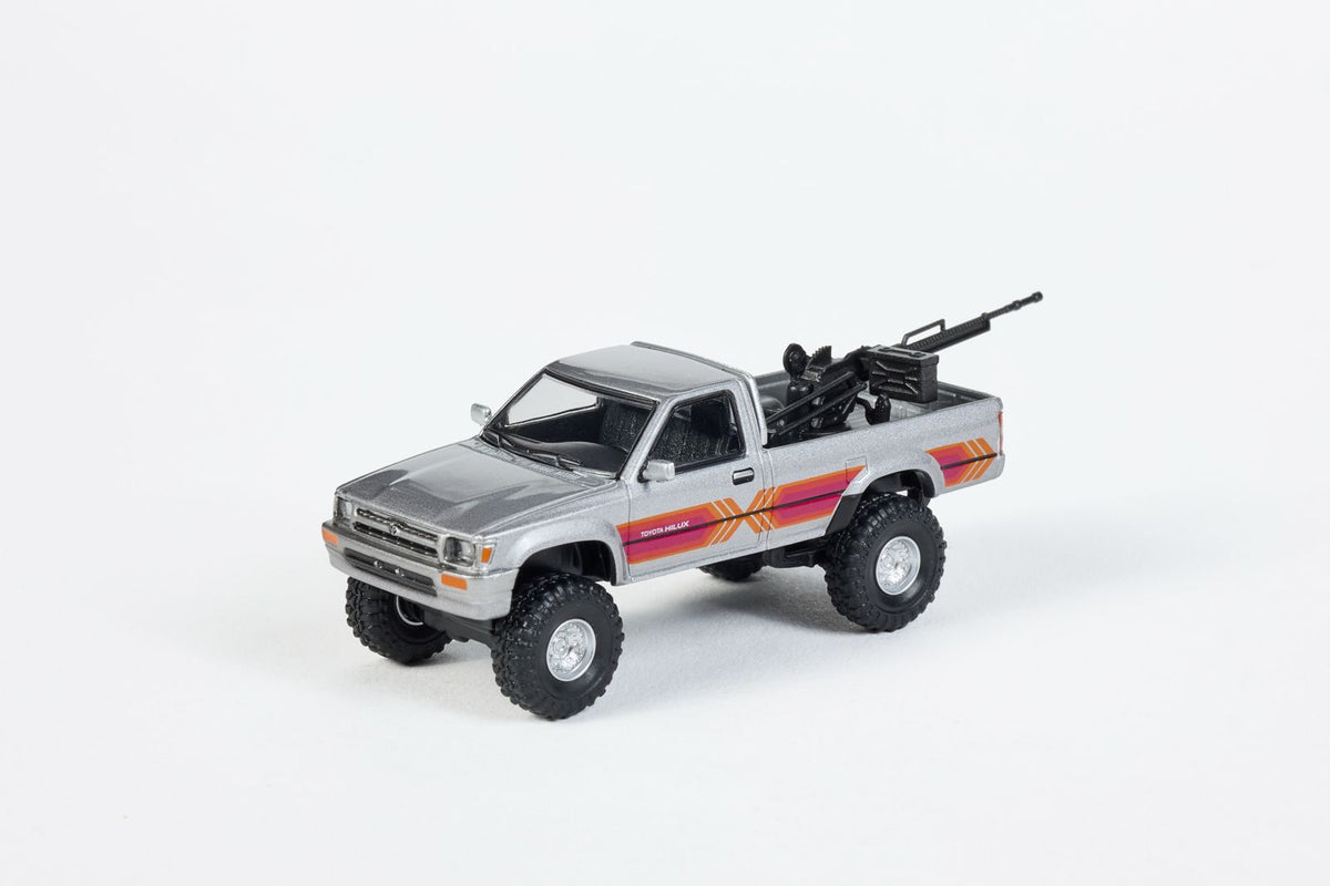 Massdi 1:64 1994 Toyota Hilux LN107 Grey - Zoomsters India