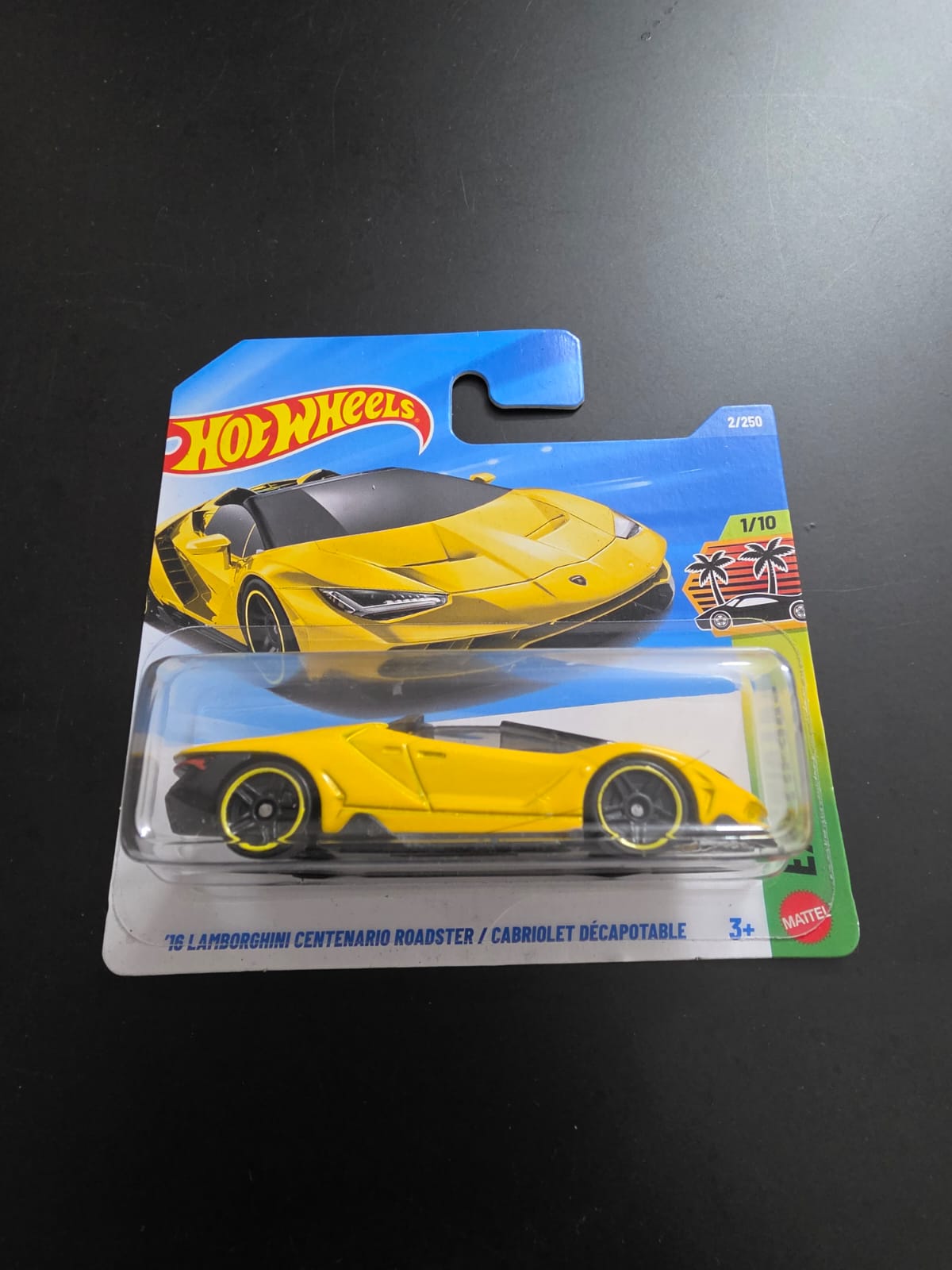 Hot Wheels Mainline Short Card : 16 Lamborghini Centenario Roadster/ Cabriolet Decapotable (Imported)