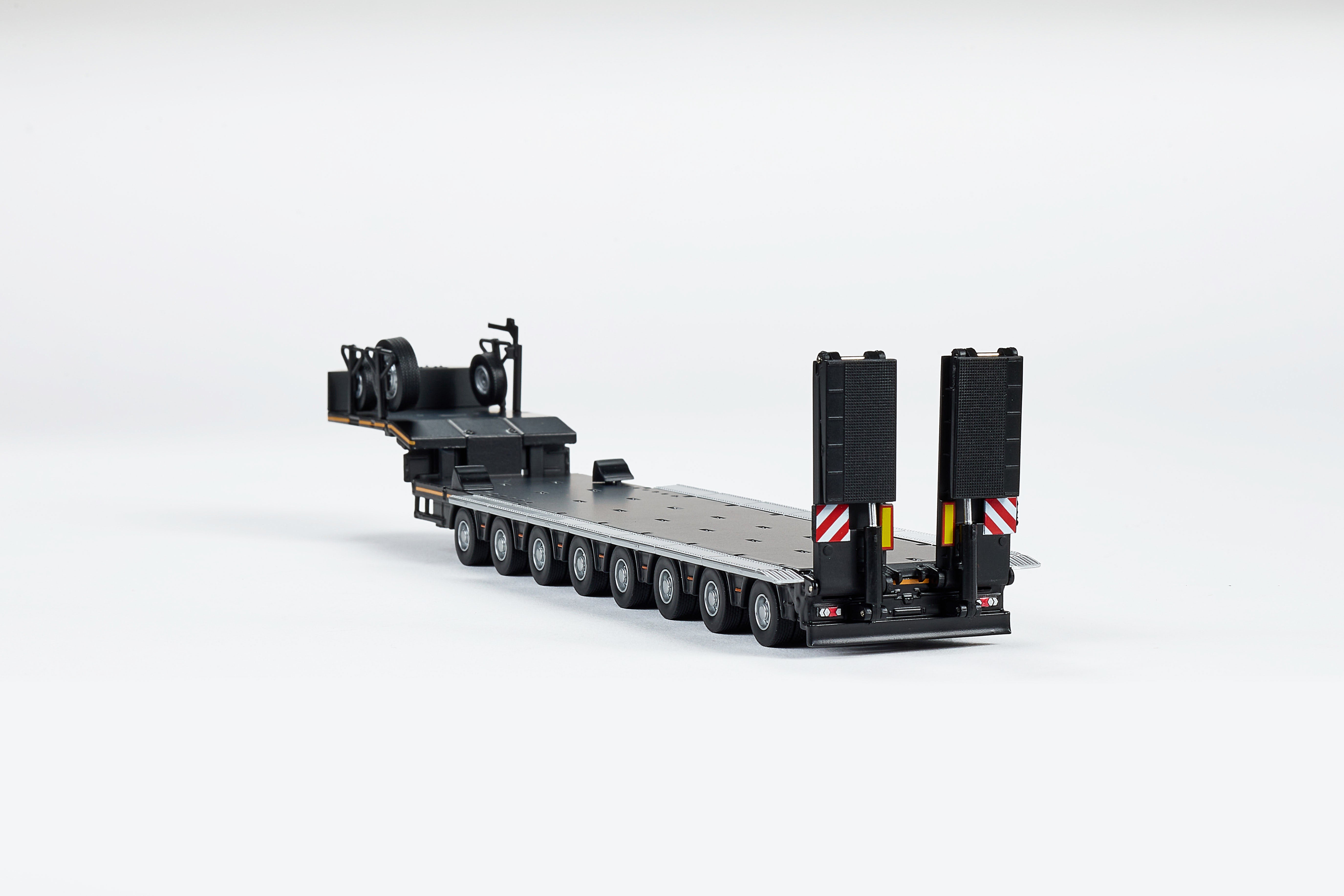Massdi 1:64 Scania 770S- Black SCN1102 with Massdi 1:64 Eight-Axis