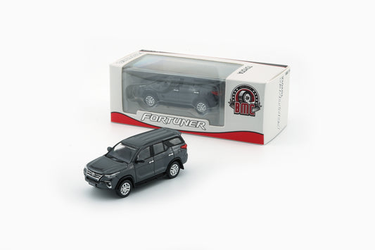 BMC 1:64: Toyota Fortuner 2018- Silver (RHD) - 64B0475 - Zoomsters India