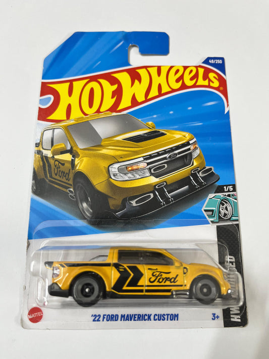 Hot Wheels  : 22 Ford Maverick Custom - Yellow