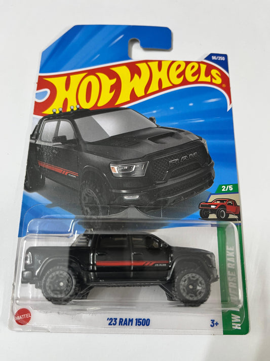 Hot Wheels  :  23 Ram 1500- Black