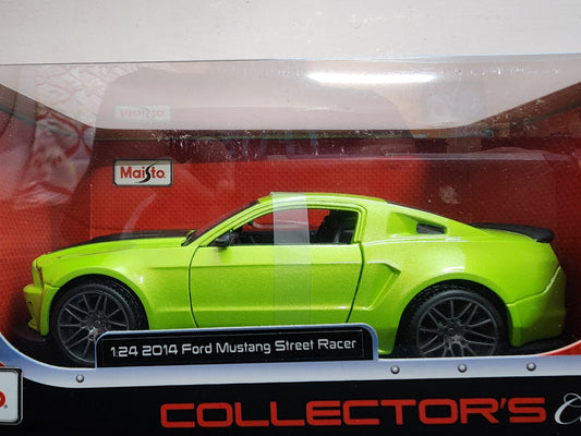 Bburago : 2014 Ford Mustang Street Racer-1:24