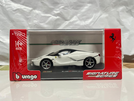 Bburago 1:43 Scale Model  :  Ferrari LaFerrari