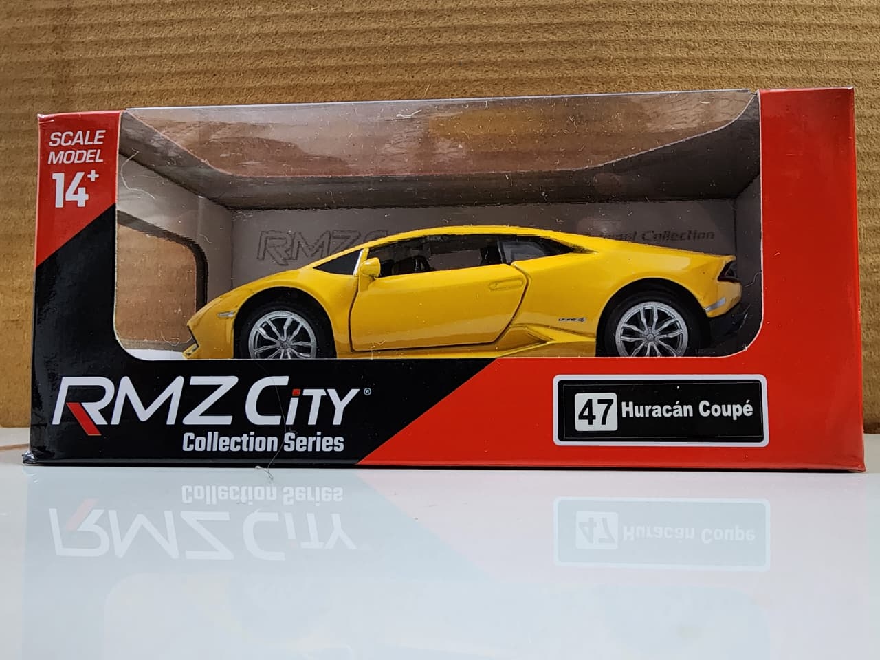 RMZ City 47 Huracan Coupe  1:36 Diecast Model