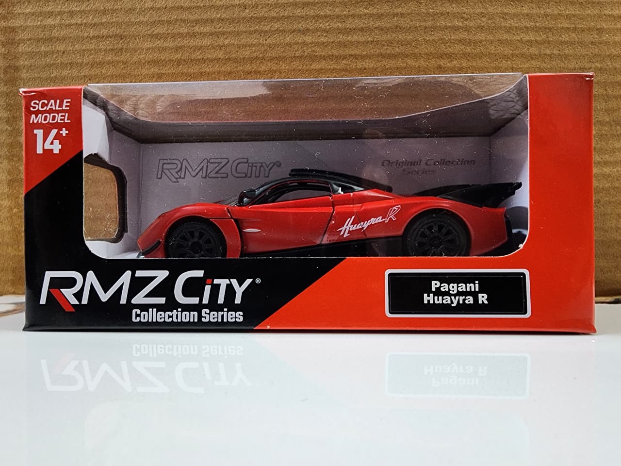RMZ City Pagani Huayra R 1:36 Diecast model