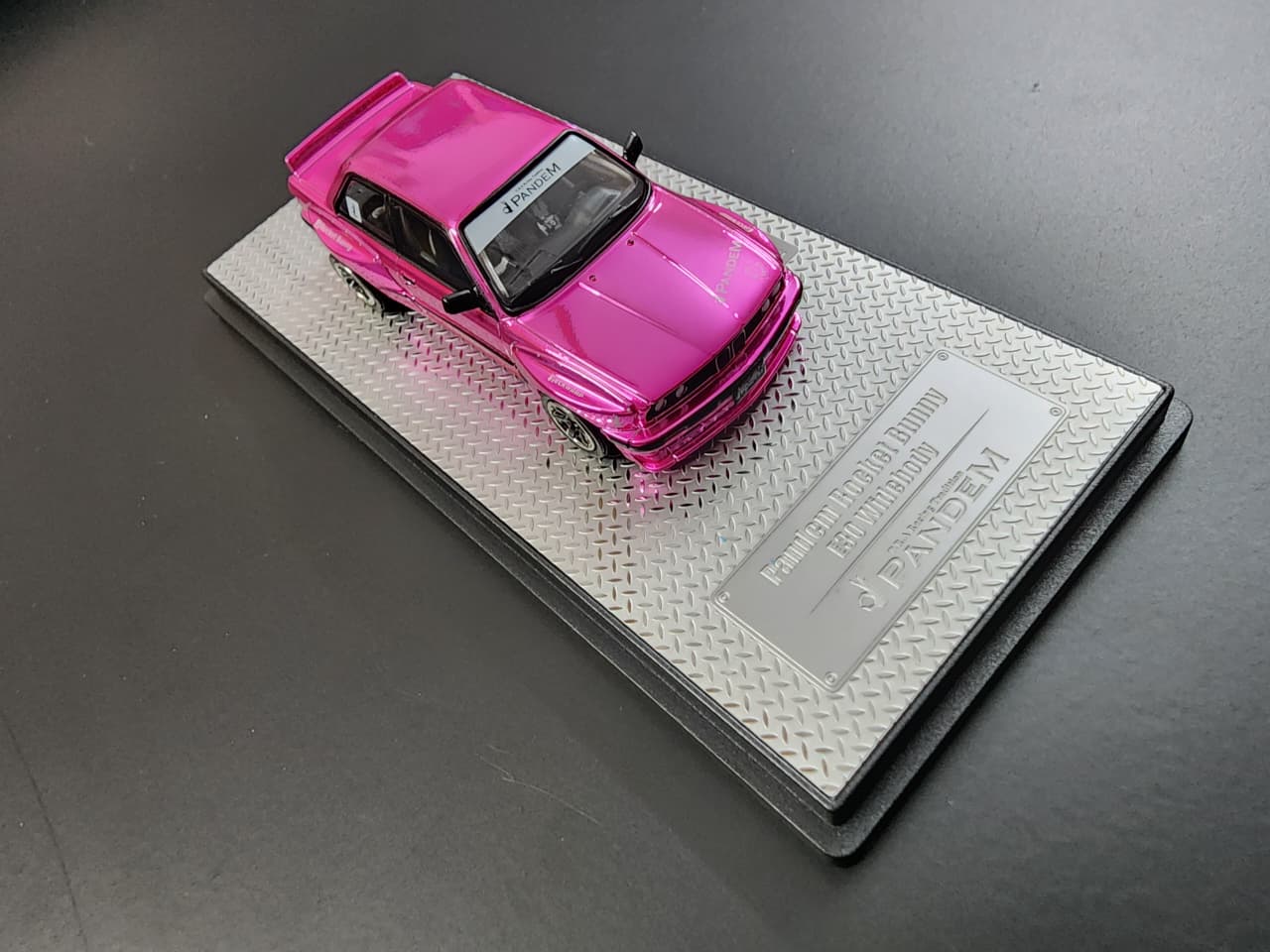 INNO64 BMW E30 Widebody “Pandem Rocket Bunny" | Pink Chrome Chase | 2025 Indonesia Diecast Expo (IDE-XII)
