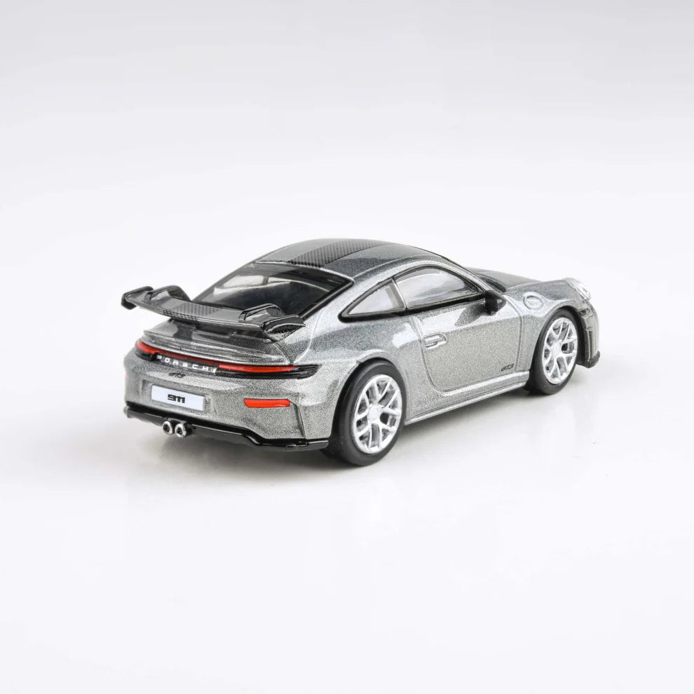 Para 64 : 2025 Porsche 911 GT3 (992.2) GT Silver Metallic