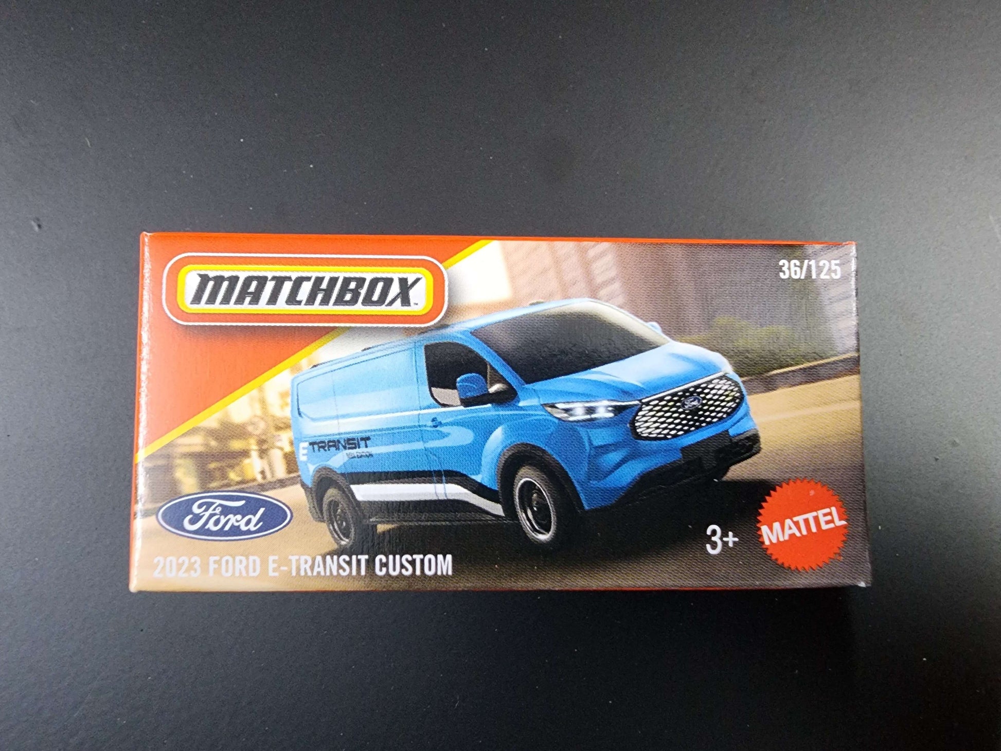 Matchbox:  2023 Ford E-Transit Custom