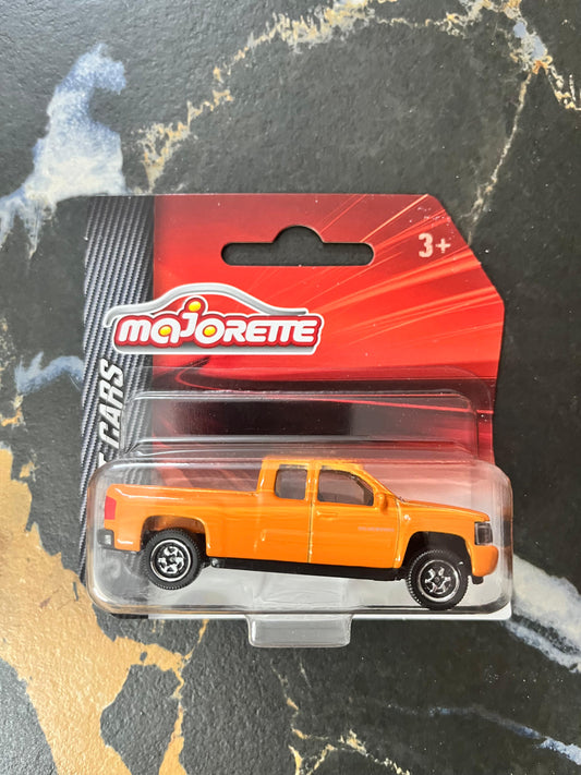 Majorette Street Cars – Chevrolet Silverado (Burnt Orange, 2025 Edition)