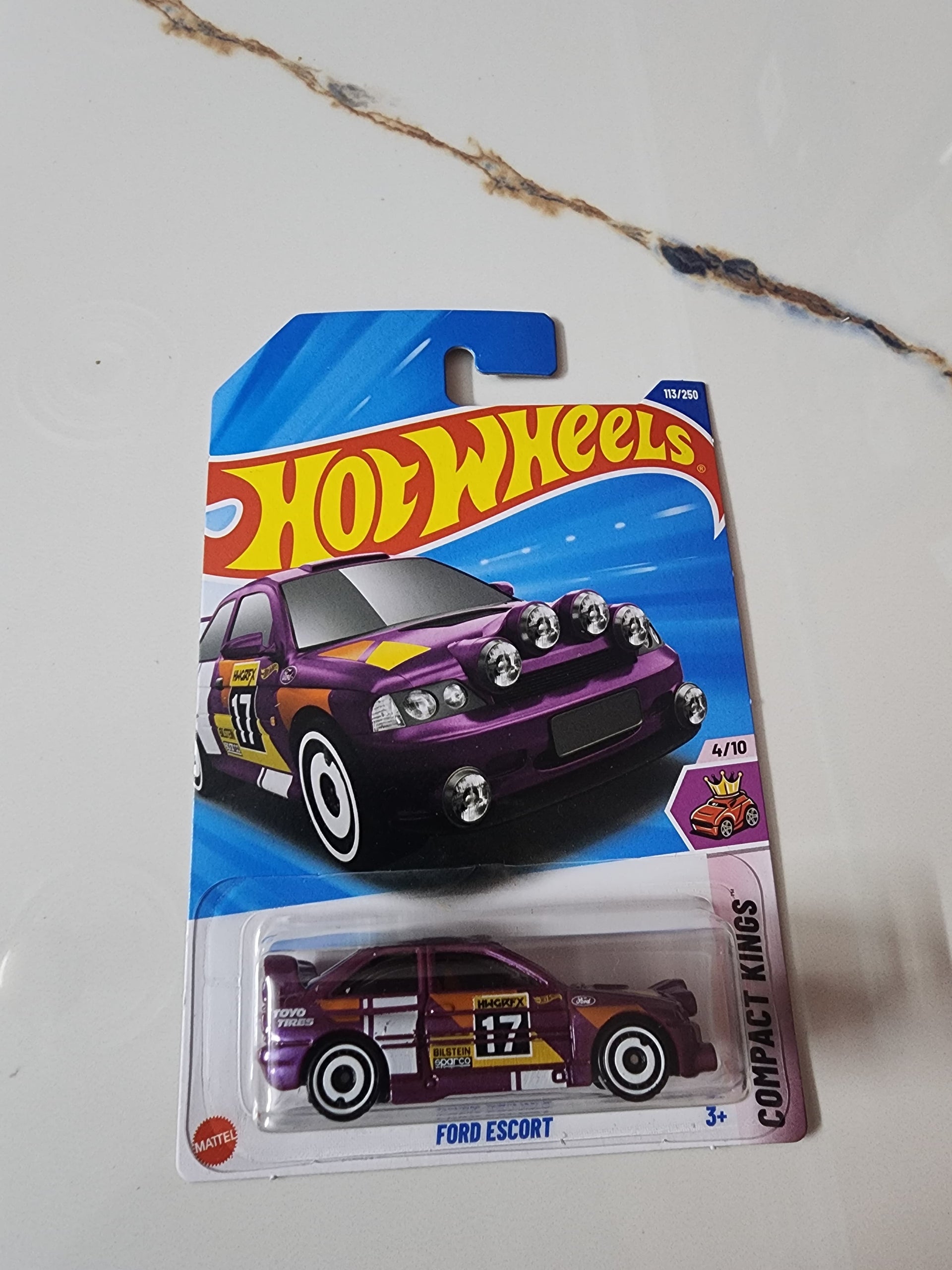 Hot Wheels 2025 L Case Ford Escort