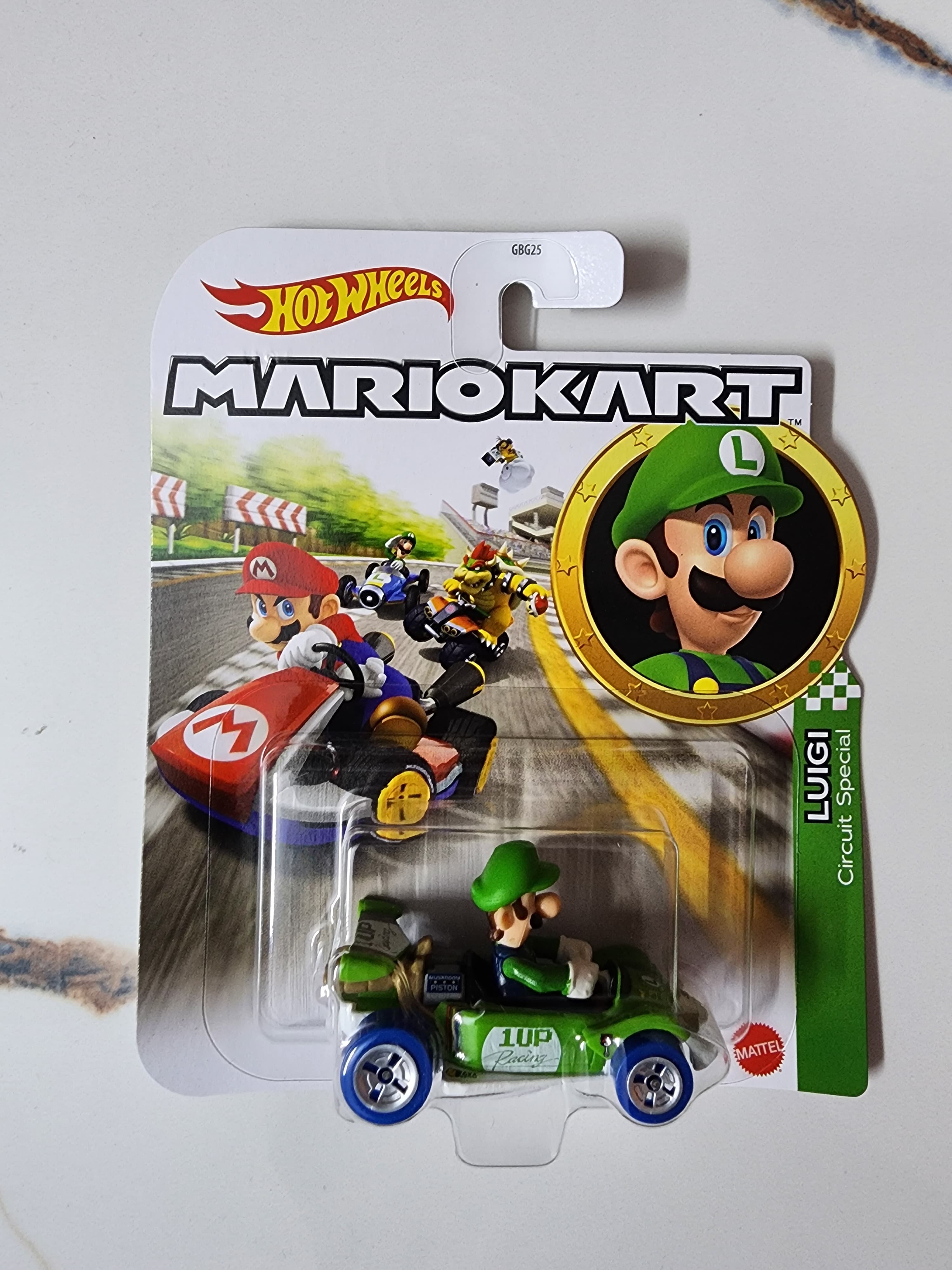 Mattel Hot Wheels Mario Kart 1:64 Luigi Circuit Special Diecast Car - GRN18