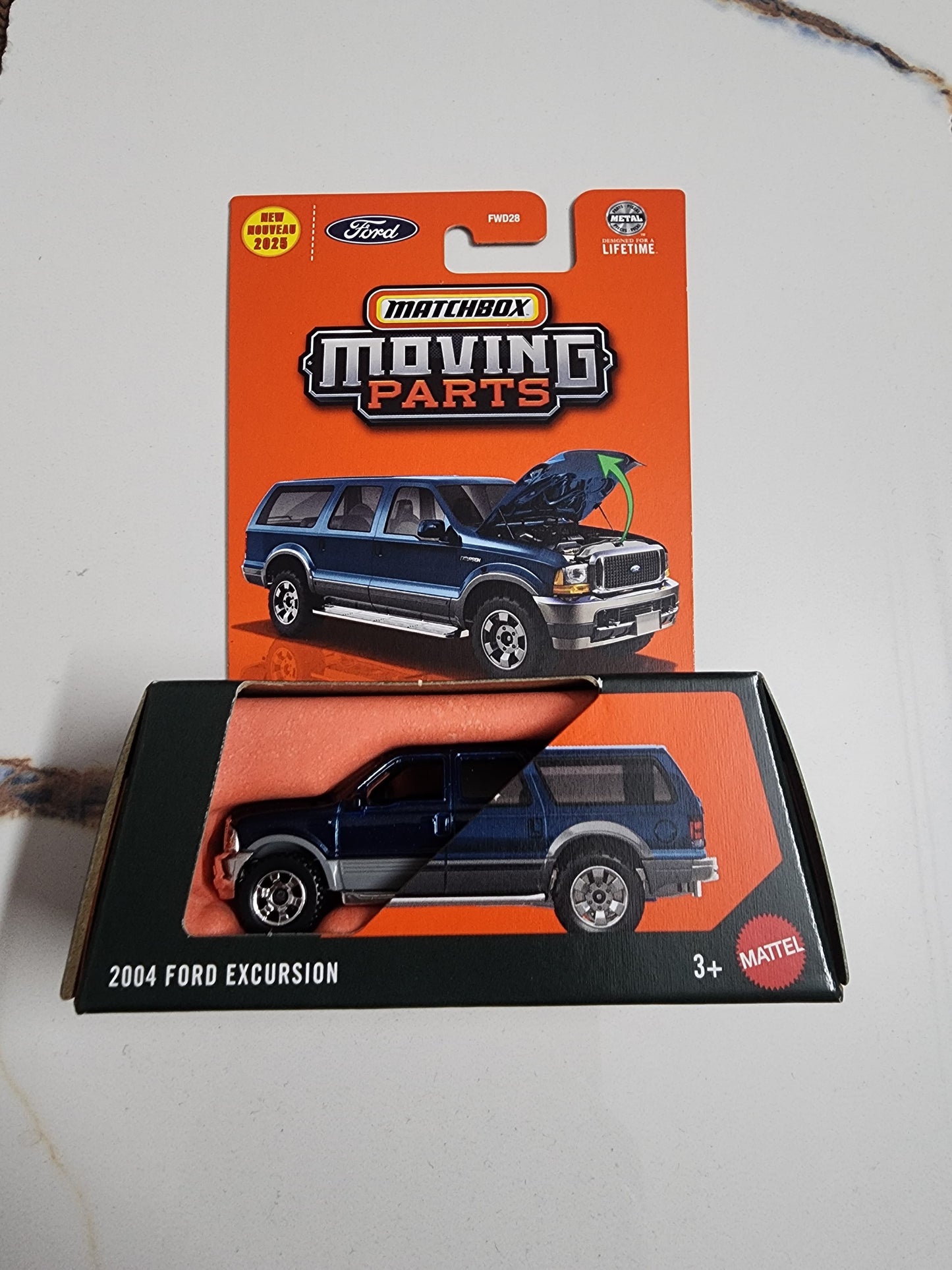 Matchbox Moving Parts : 2004 Ford Excursion