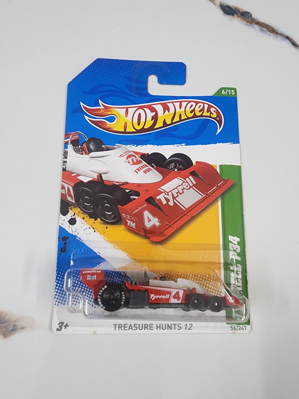Hot Wheels Treasure Hunts 12 : Tyrrell P34 (With Free Card Protector)