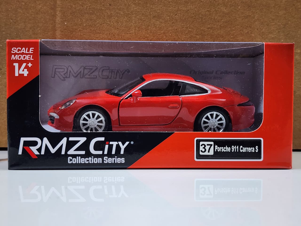 RMZ City: Porsche 911 Carrera S – Zoomsters India