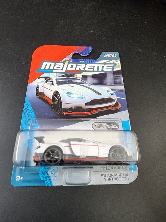 Majorette Showroom 2026 : Aston Martin Vantage GT8