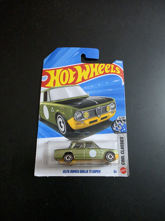Hot Wheels Mainline L Case 2026 : Alfa Romeo Giulia TI Super