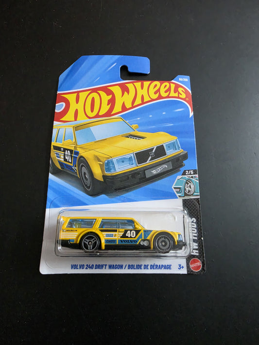 Hot Wheels Mainline L Case 2026 : Volvo 240 Drift Wagon