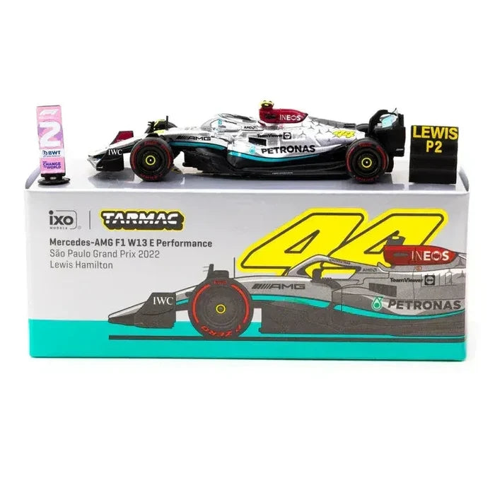 Tarmac Works 1/64: X iXO Models Mercedes-AMG F1 W13 E Performance Sao Paulo Grand Prix 2022 44 Lewis Hamilton - T64G-F044-LH1