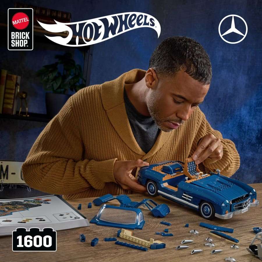 Mattel Brick Shop Hot Wheels Mercedes-Benz 300 Sl Building Toy Kit (1600 Pieces)