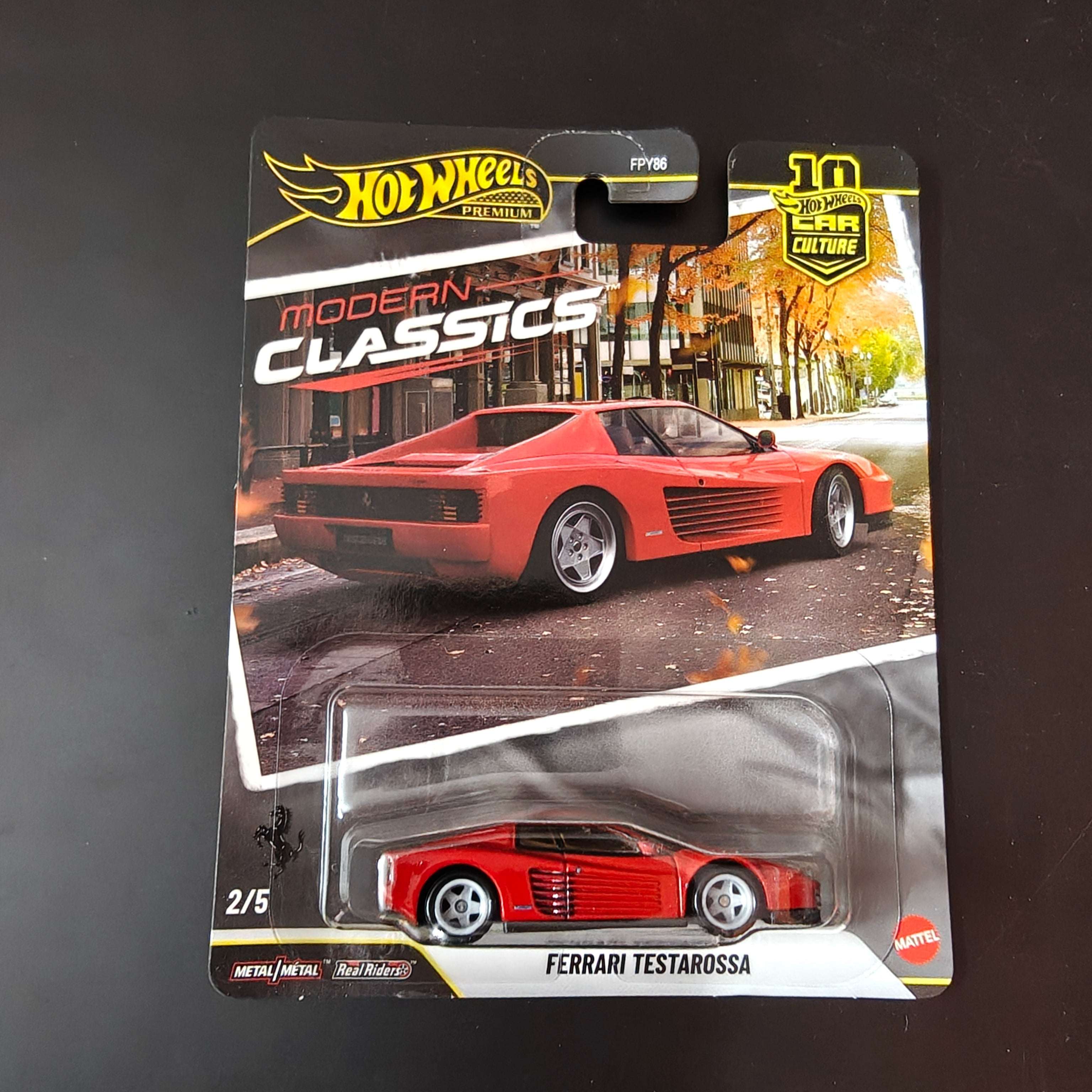 Hot Wheels Premium Modern Classics 2026: Ferrari Testarossa