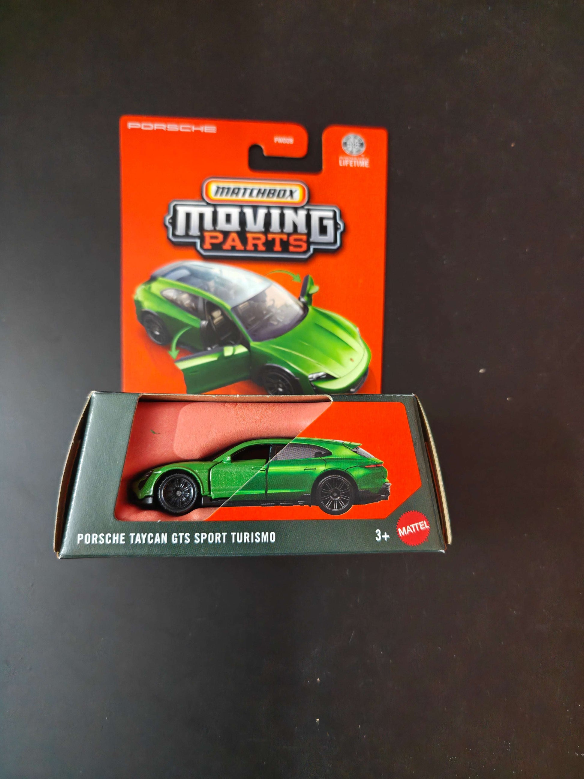 Matchbox Moving Parts 2026 : Porsche Taycan GTS Sport Turismo