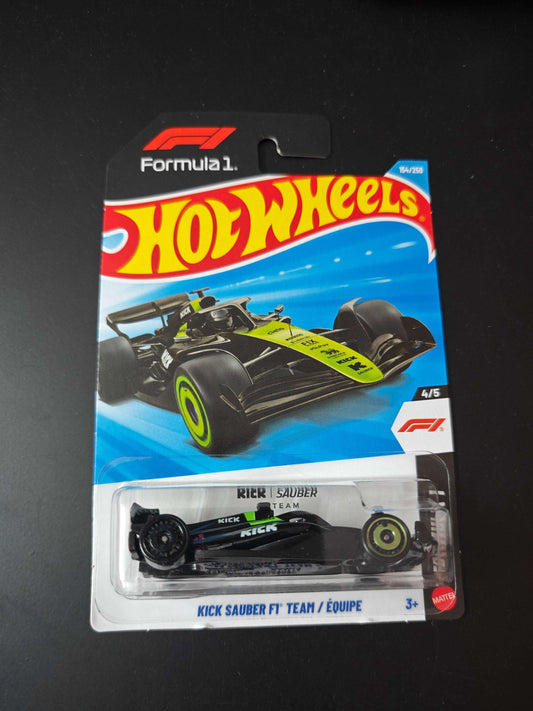 Hot Wheels Mainline H Case 2026: Kick Sauber F1 Team /Equipe