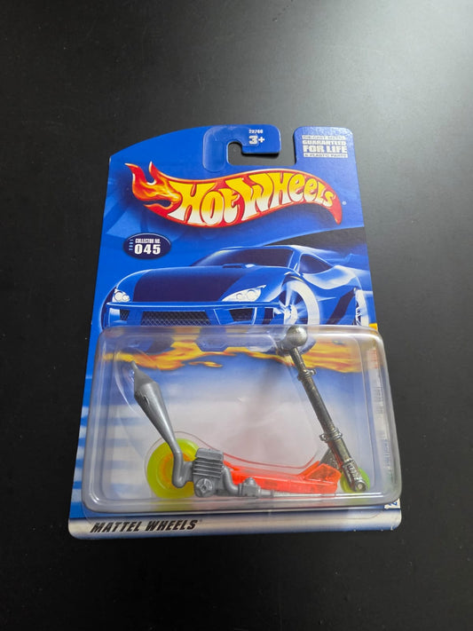 Hot Wheels Mainline  : 2001 First Editions Mo scoot (Imported) - Zoomsters India