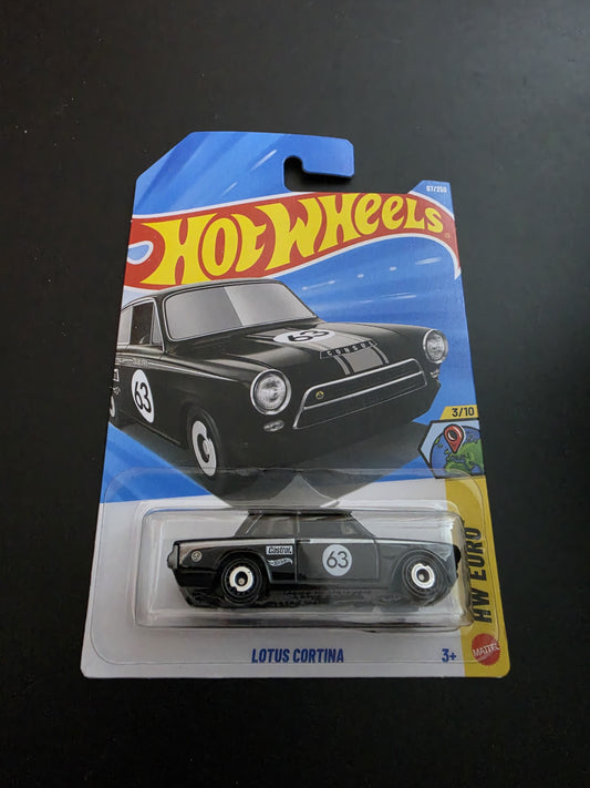 Hot Wheels Mainline M Case 2026 : Lotus Cortina