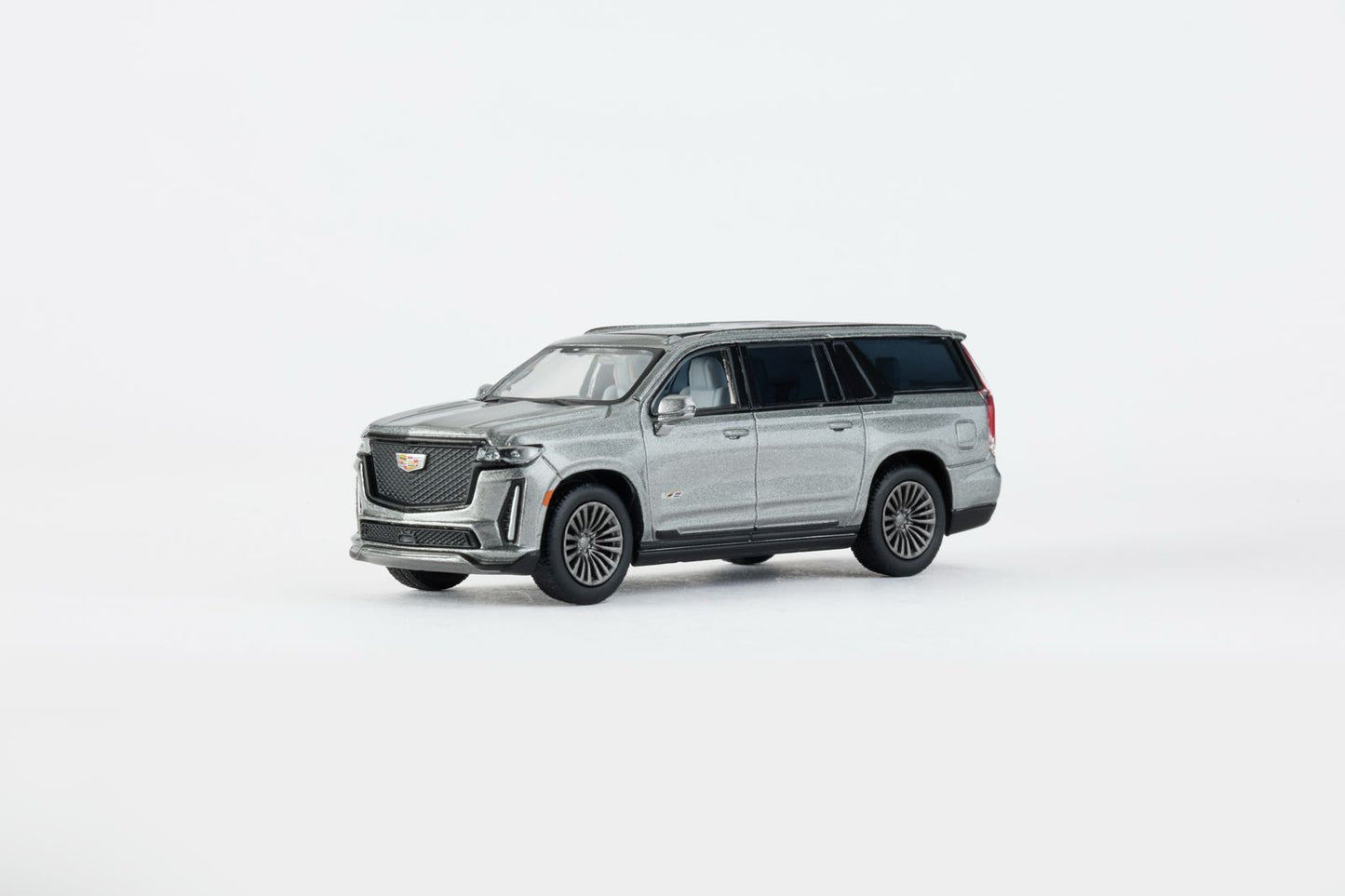 Massdi 1:64  Escalade Silvery