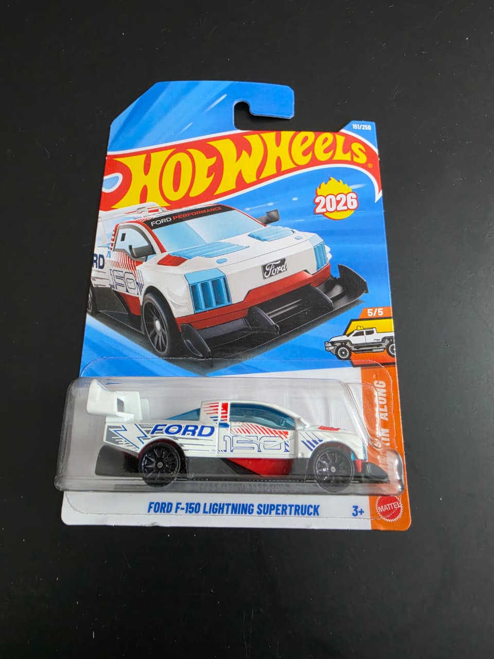 Hot Wheels Mainline Q Case 2026 : Ford F150 Lightning Supertruck
