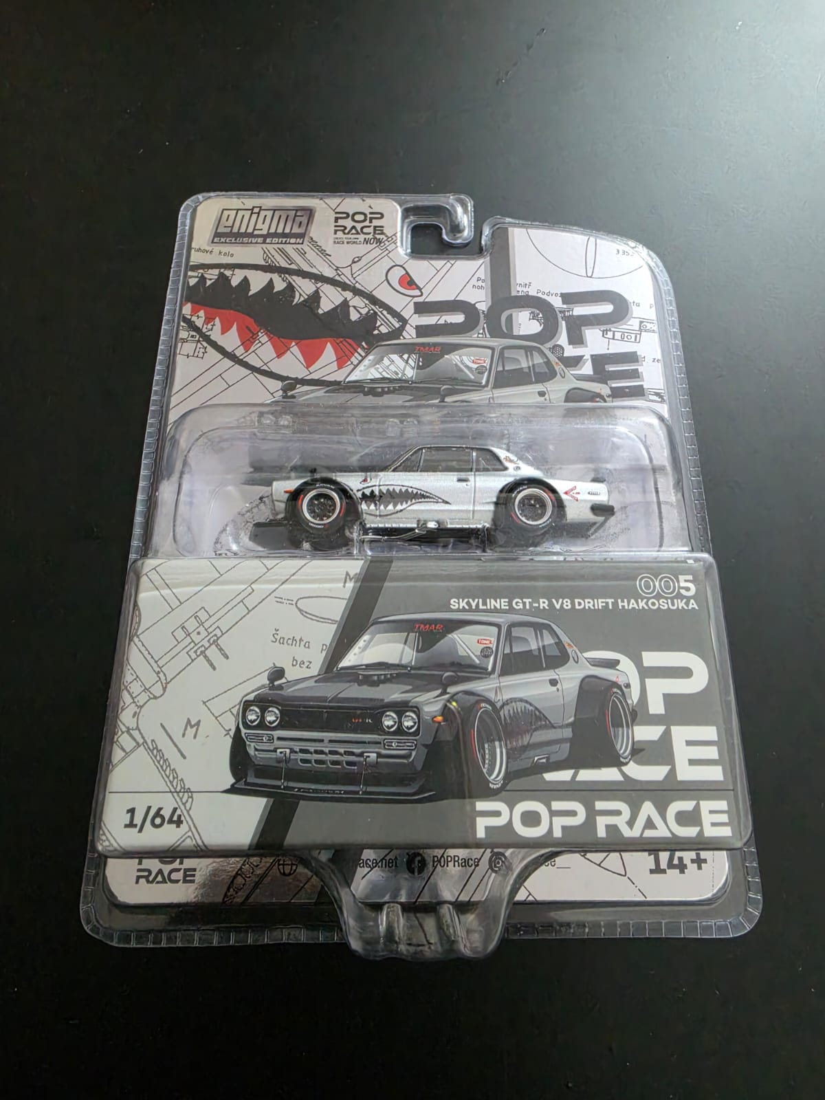 POP RACE Enigma Exclusive Edition : Skyline GT-R V8 Drift Hakosuka