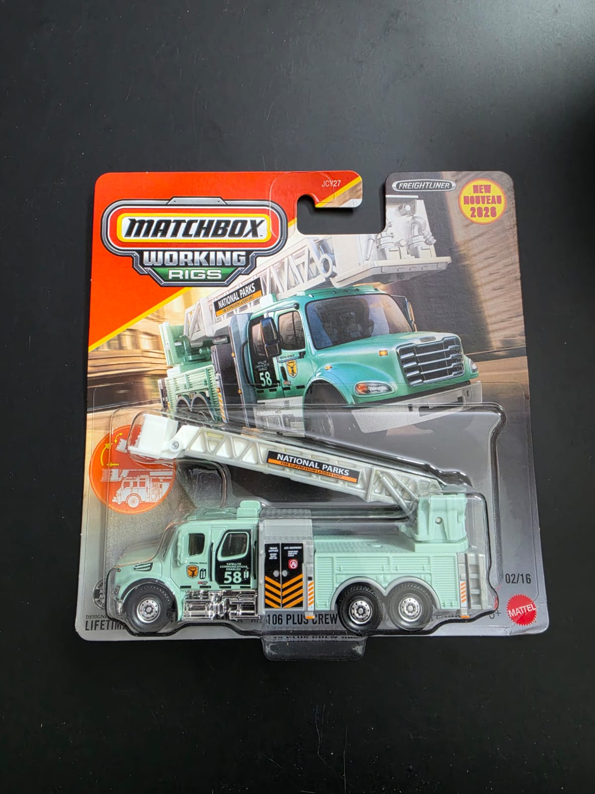 Matchbox Working Rigs 2026 : 2024 Freightliner M2/06 Plus Crew CA / AVEC Caisse A Cabine