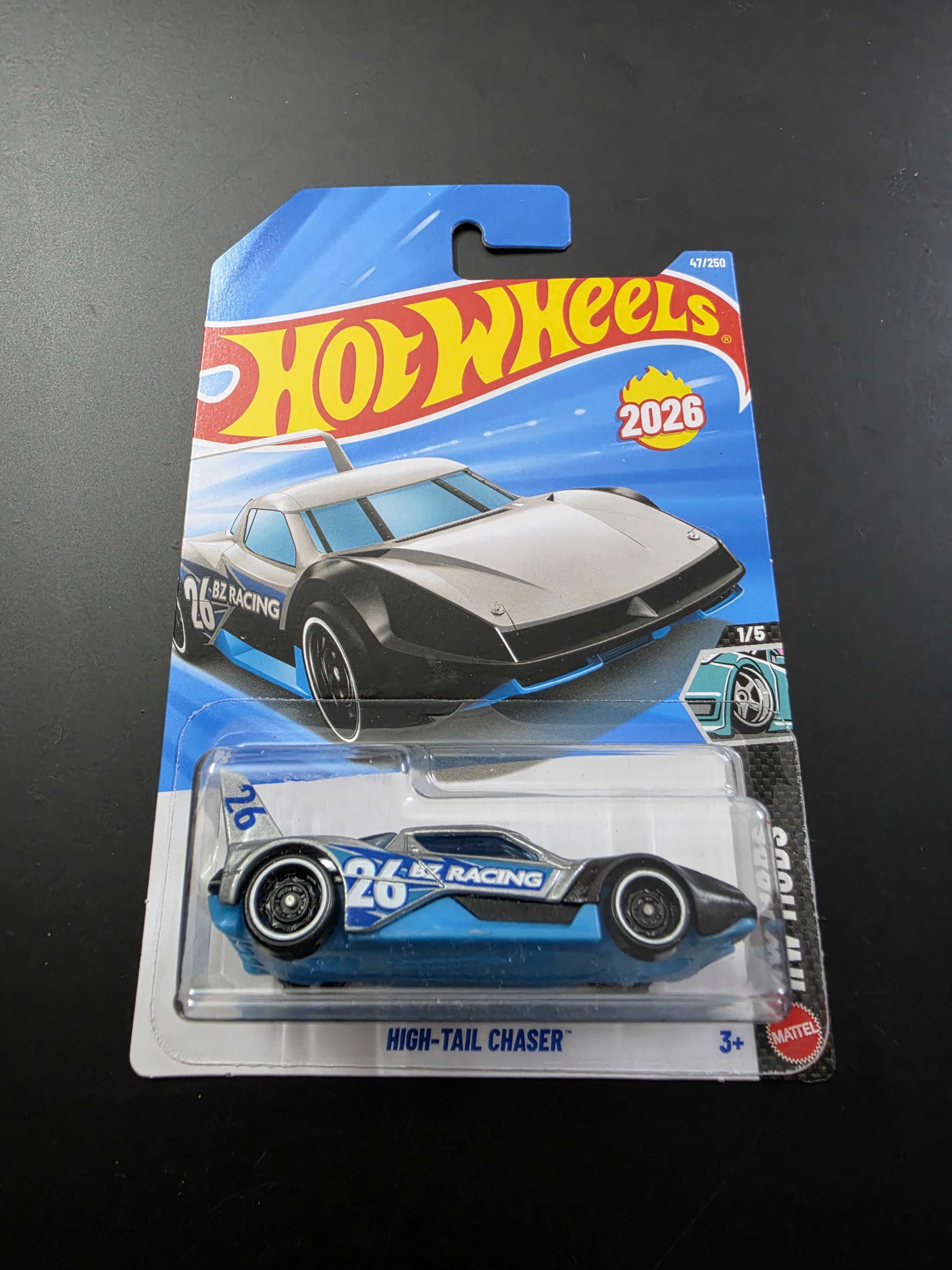 Hot Wheels Mainline G Case 2026 : High-Tail Chaser (Silver/Blue